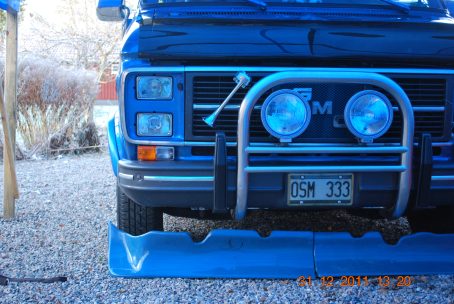 Chevrolet Van Framspoiler till skärmbreddarsats ( är i två delar en höger en vänster) Kräver viss modifiering mot krockbalken bakom stötfångaren - Bild 2
