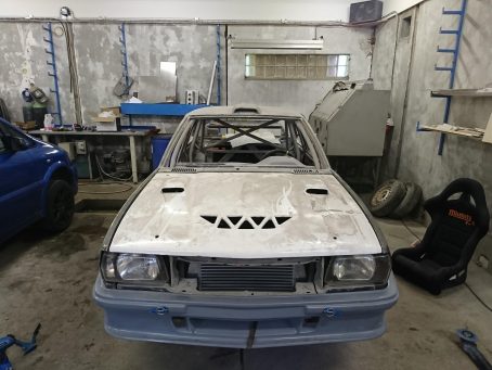Ascona 400 Stötfångare fram